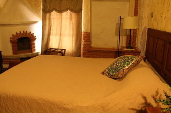 Naif Boutique Antigua