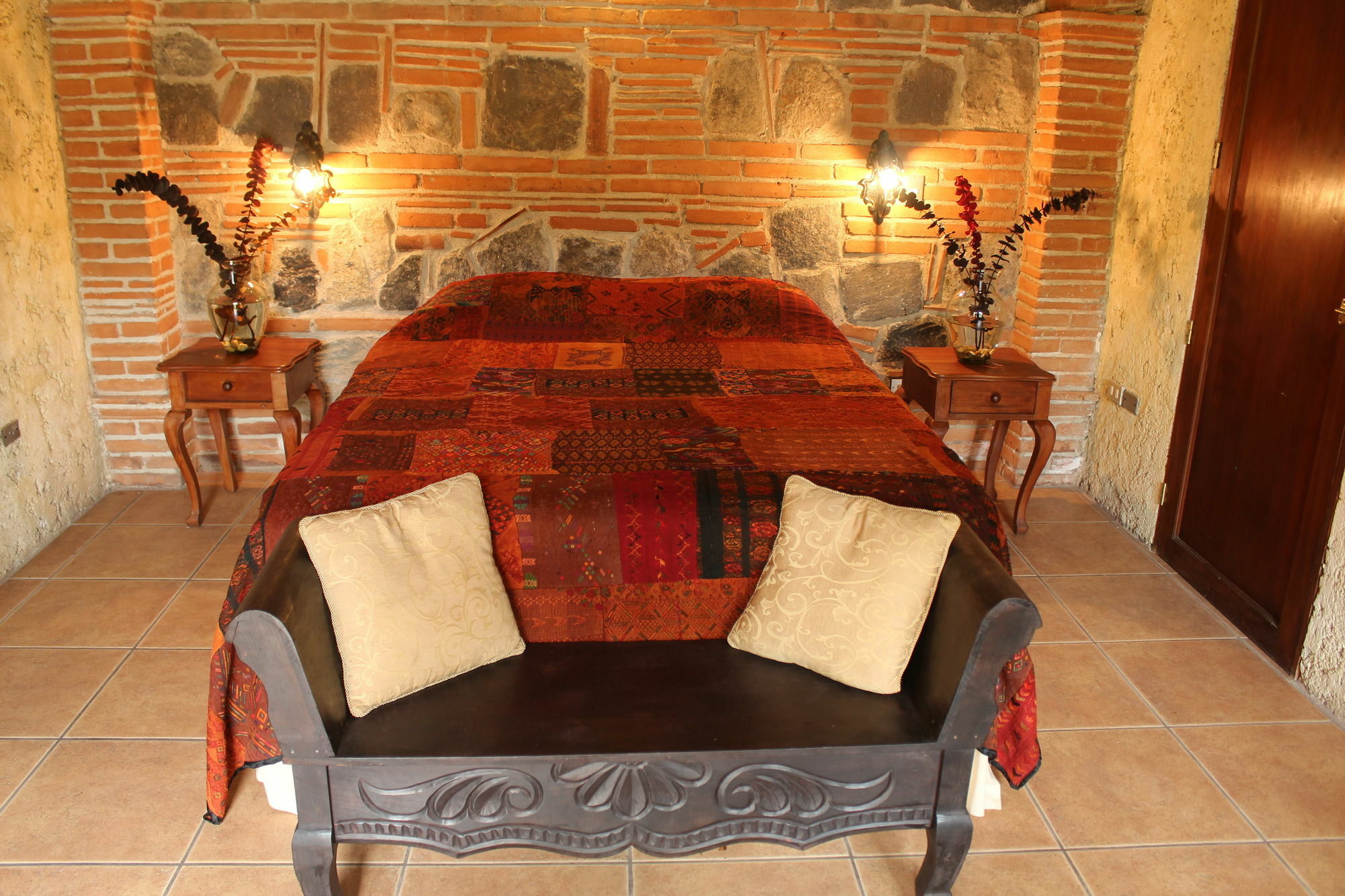 Naif Boutique